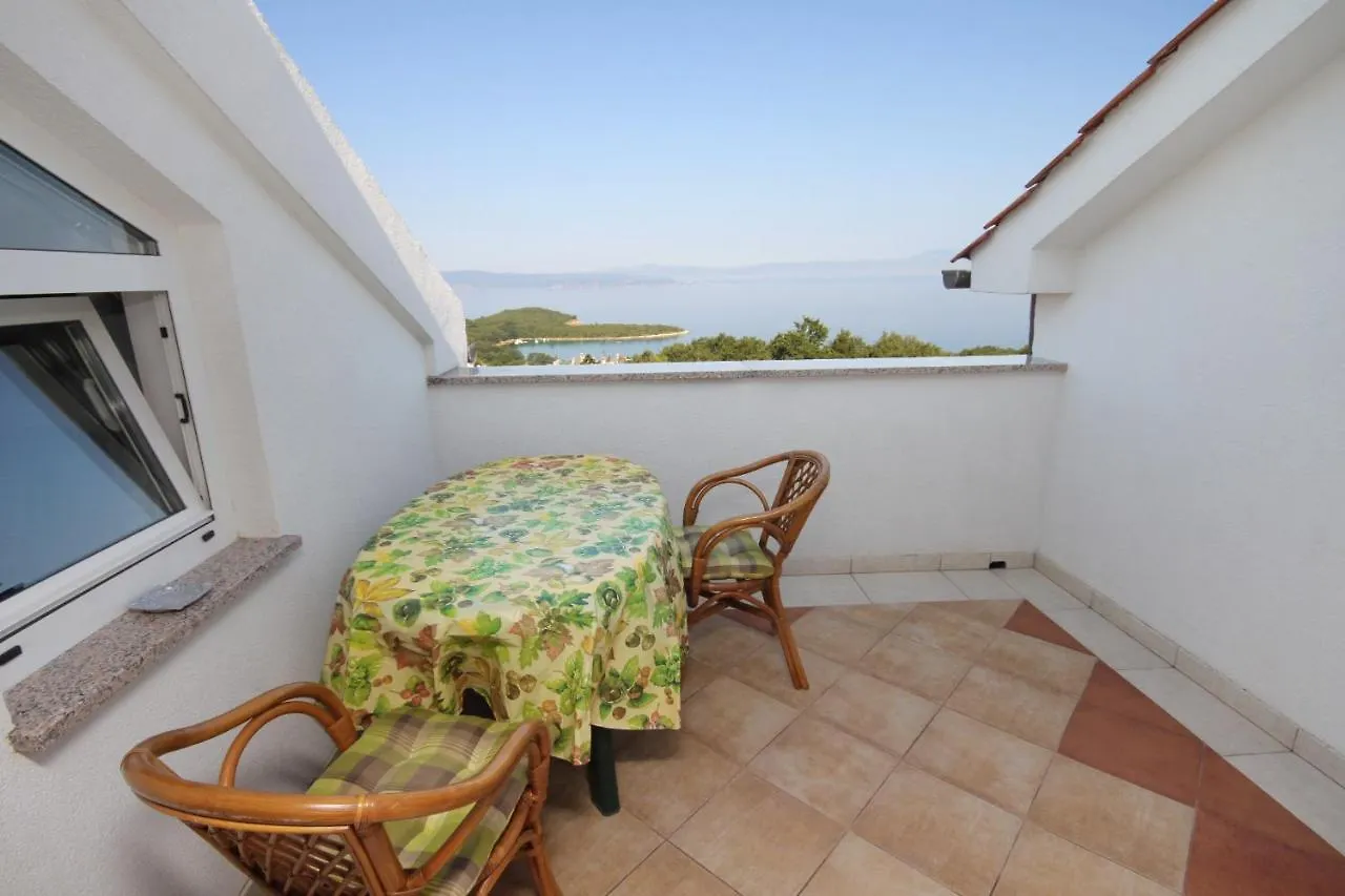 Apartments And Rooms With Parking Space Njivice, Krk - 5458 بيت ضيافة نجيفيش